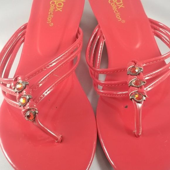 Max Collection Red Sandals. Size 8 - Picture 3 of 3